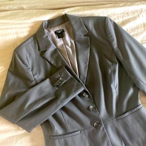 Ann Taylor Suit Jacket, Size 10 Petite, gray, UGC